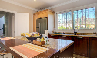 Traditional, Mediterranean luxury villa for sale in the golf valley of Nueva Andalucia - Marbella 40303 