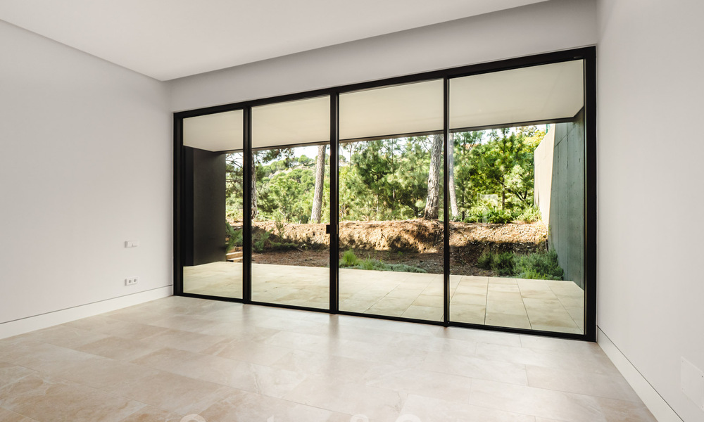 Hypermodern, architectural luxury villa for sale in exclusive urbanization in Marbella - Benahavis 40411