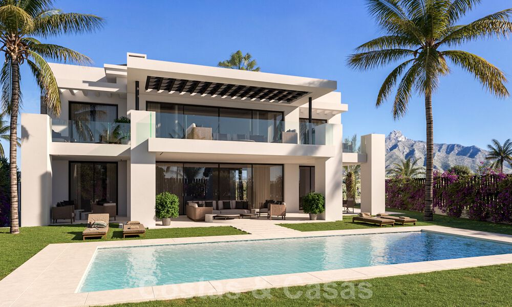 Luxury new construction villas for sale, with sea views, in a gated community, on the Golden Mile of Marbella 41147