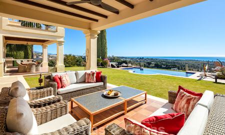 Charming, Spanish, luxury villa for sale, frontline golf with views over the golf course and the sea in Marbella - Benahavis 40872