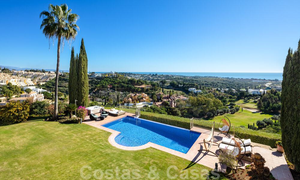 Charming, Spanish, luxury villa for sale, frontline golf with views over the golf course and the sea in Marbella - Benahavis 40881