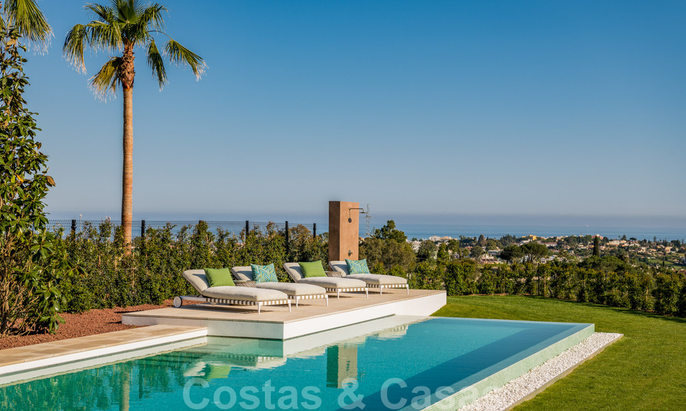 Royale, modern villa for sale with spectacular open sea views in a gated community in Benahavis - Marbella 40718