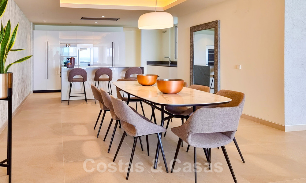 Luxurious penthouses for sale in a refurbished complex, on first line beach with breathtaking sea views, in the center of Estepona 40642