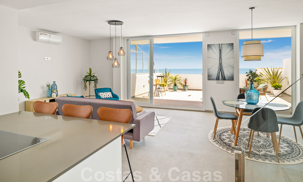 Fully renovated penthouse for sale, with panoramic sea views in a frontline beach complex in West Estepona 41074