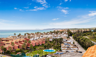 Fully renovated penthouse for sale, with panoramic sea views in a frontline beach complex in West Estepona 41093 