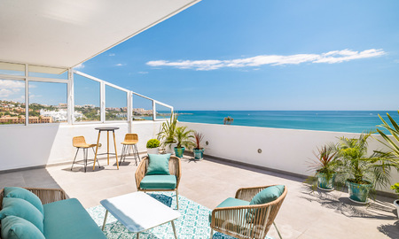 Fully renovated penthouse for sale, with panoramic sea views in a frontline beach complex in West Estepona 41098