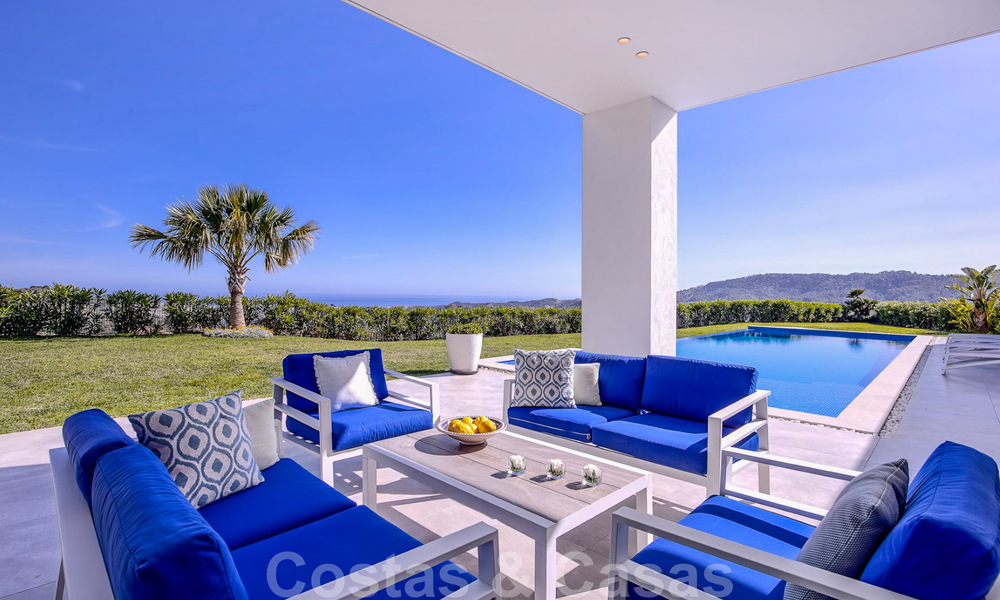 Ready to move in, modern luxury villa for sale with panoramic mountain and sea views in a gated resort in Marbella - Benahavis 41063