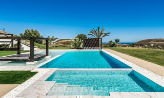 Designer villa for sale with panoramic sea views in a prestigious golf resort in Benahavis - Marbella 40955 