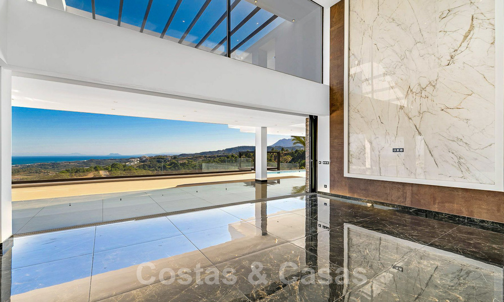Designer villa for sale with panoramic sea views in a prestigious golf resort in Benahavis - Marbella 40956