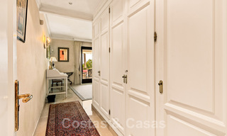 Luxury apartment for sale in gated community and golf and country club close to Marbella centre 40966 