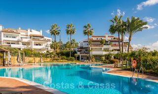 Luxury apartment for sale in gated community and golf and country club close to Marbella centre 40973 