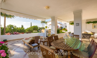 Luxury apartment for sale in gated community and golf and country club close to Marbella centre 40978 