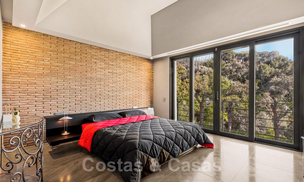 Modern luxury villa for sale with a designer interior, in the exclusive La Zagaleta Golf resort, Benahavis - Marbella 41239