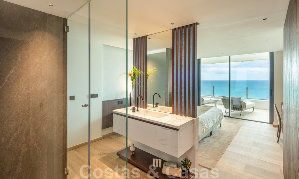 Contemporary, modern, luxury apartement for sale with panoramic sea views in Rio Real, Marbella 41276