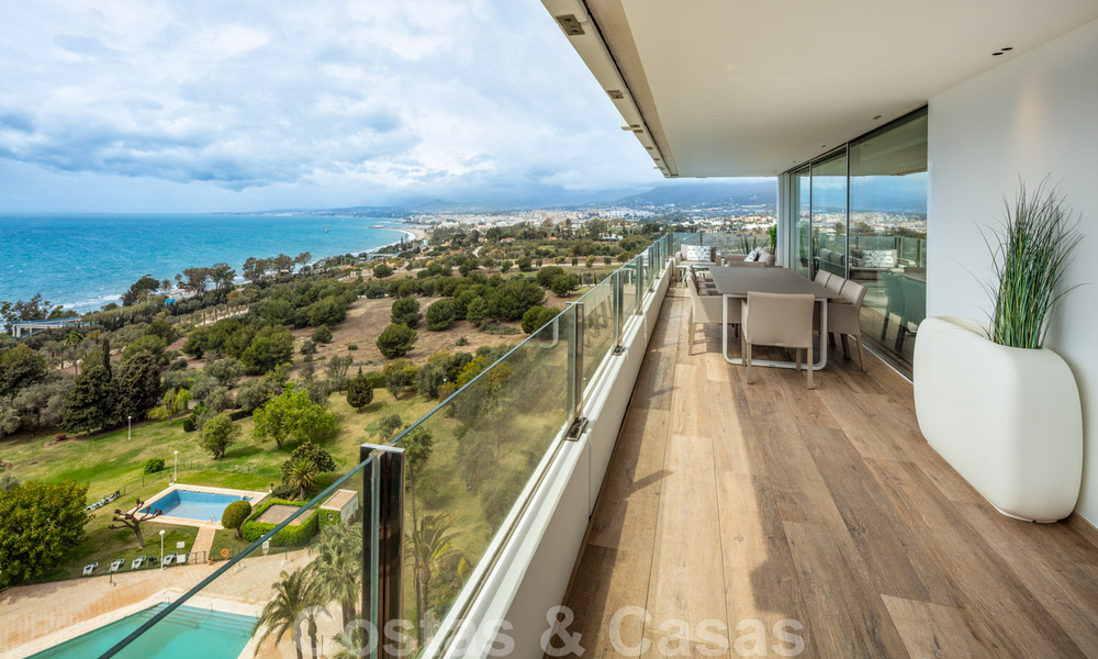 Contemporary, modern, luxury apartement for sale with panoramic sea views in Rio Real, Marbella 41293