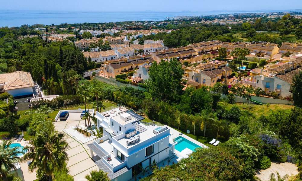 Contemporary luxury villa for sale with panoramic sea views and the La Concha mountain, on the Golden Mile of Marbella 41319