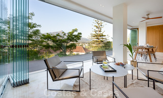 Renovated, modern apartment for sale with a spacious terrace in Nueva Andalucia, Marbella 41358 