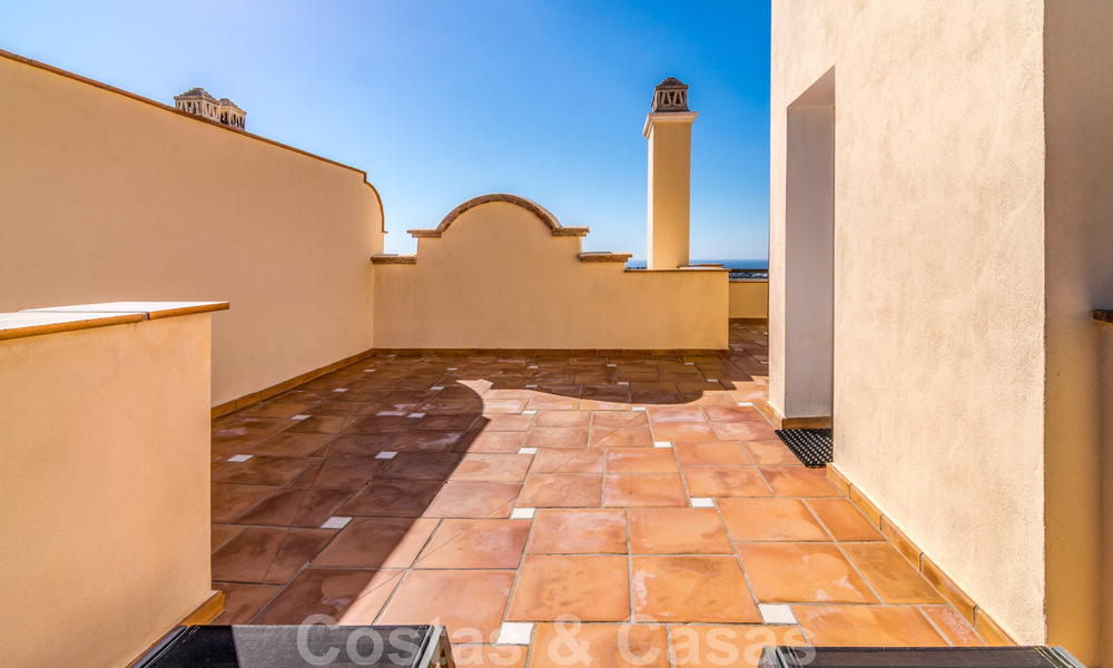 Luxurious, duplex penthouse for sale with panoramic sea views in Benahavis - Marbella 41485