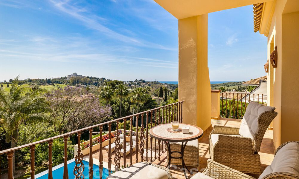 Spanish, luxury villa for sale, with views of the countryside and the sea, in Marbella - Benahavis 41518
