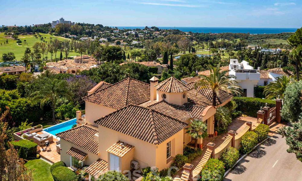 Spanish, luxury villa for sale, with views of the countryside and the sea, in Marbella - Benahavis 41568