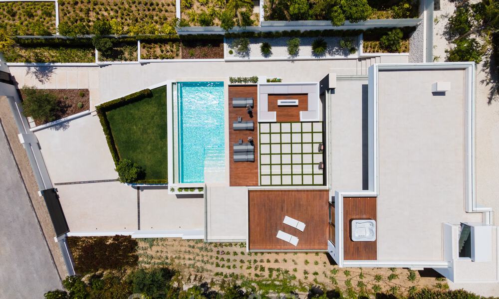 Luxurious, LA-style villa for sale, with open views of the La Concha mountain in Nueva Andalucia - Marbella 41701
