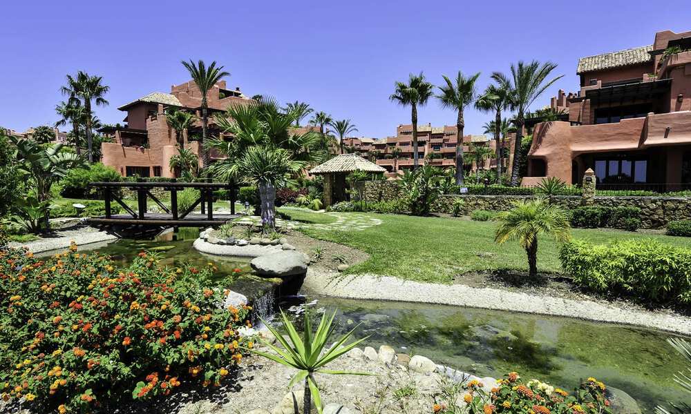 Torre Bermeja: Spacious luxury apartments for sale in an exclusive, frontline beach complex, between Marbella and Estepona 41595