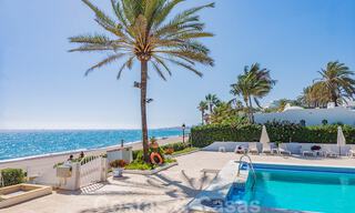 Charming house for sale, in a complex directly on the beach, with stunning sea views on the Golden Mile - Marbella 41614 