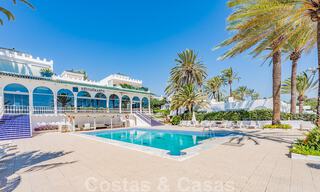 Charming house for sale, in a complex directly on the beach, with stunning sea views on the Golden Mile - Marbella 41615 