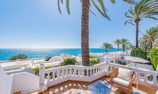 Charming house for sale, in a complex directly on the beach, with stunning sea views on the Golden Mile - Marbella 41637 