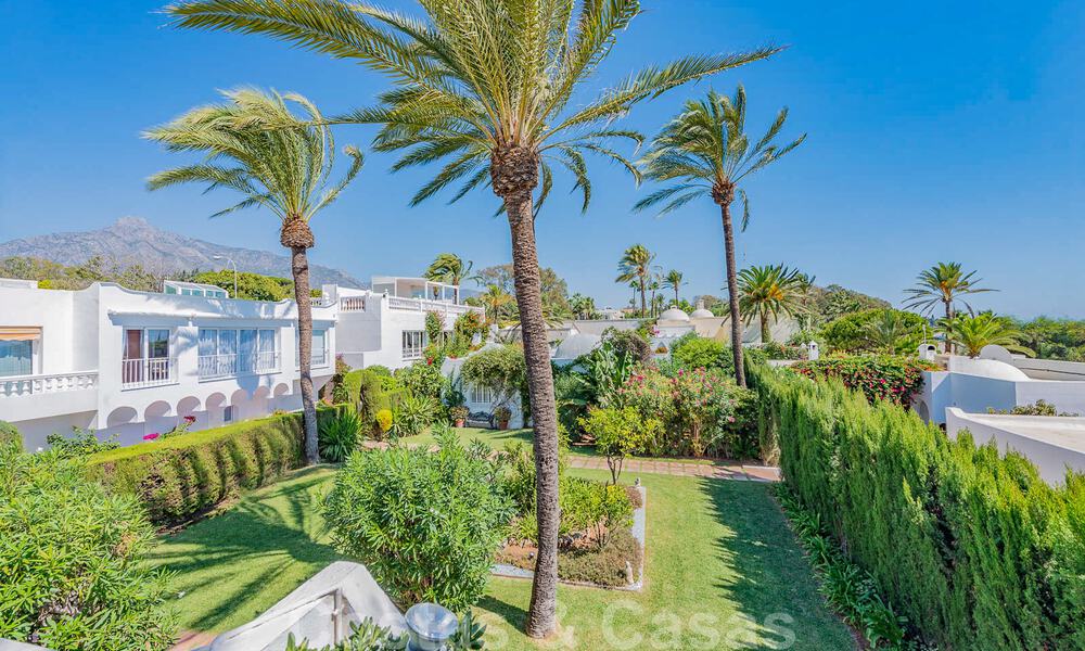 Charming house for sale, in a complex directly on the beach, with stunning sea views on the Golden Mile - Marbella 41644