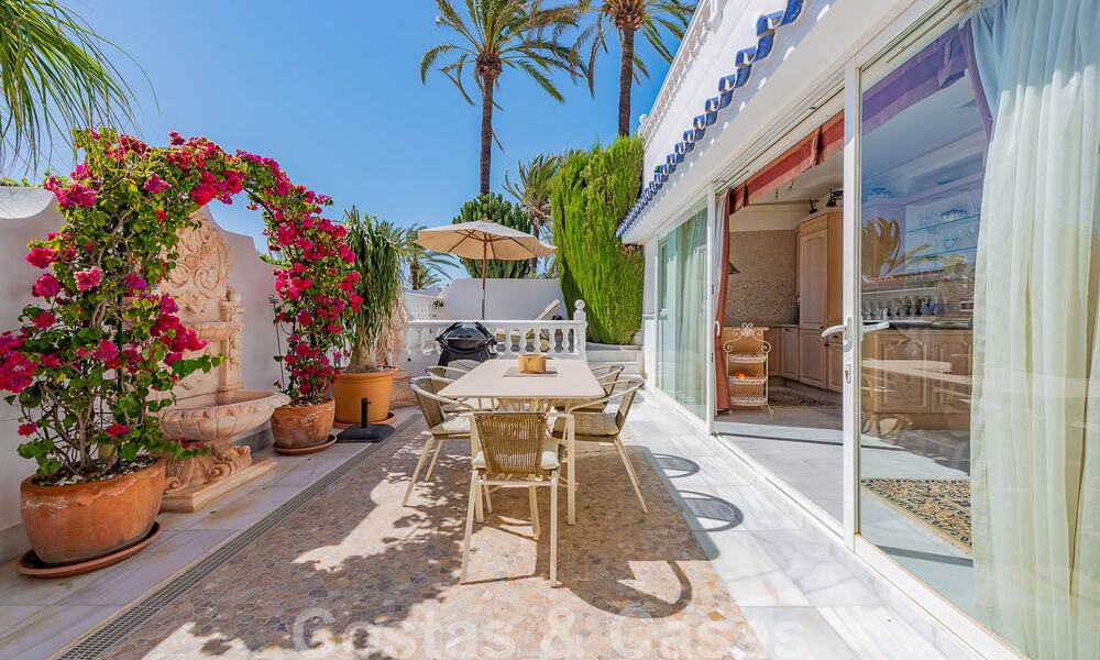 Charming house for sale, in a complex directly on the beach, with stunning sea views on the Golden Mile - Marbella 41645