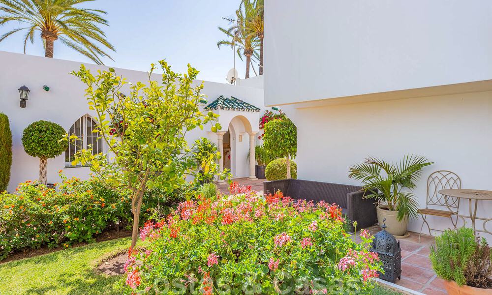 Charming house for sale, in a complex directly on the beach, with stunning sea views on the Golden Mile - Marbella 41677