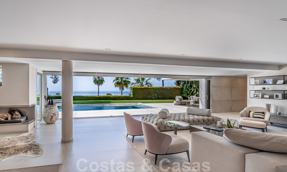 Magnificent villa for sale renovated in a luxurious, modern style, on the Golden Mile - Marbella 41687