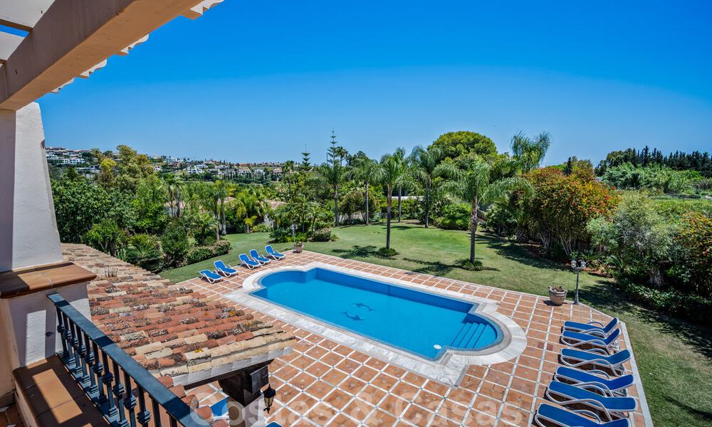 Traditional, Spanish luxury villa for sale in Benahavis - Marbella 41875