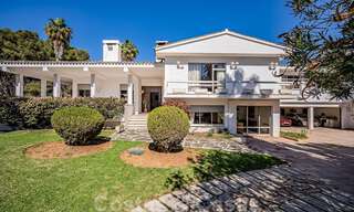 Investment opportunity. Charming villa for sale on a large plot with sea views in quiet area close to Marbella centre 41792 