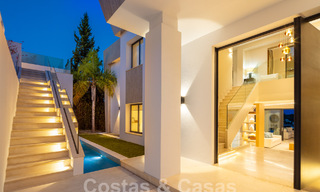 Modernist villa for sale with panoramic sea views in Marbella - Benahavis 58752 