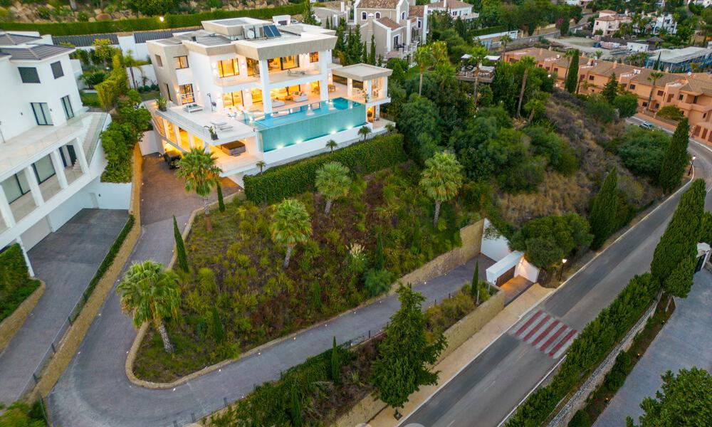 Modernist villa for sale with panoramic sea views in Marbella - Benahavis 58778
