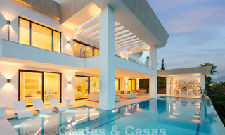 Modernist villa for sale with panoramic sea views in Marbella - Benahavis 58781 