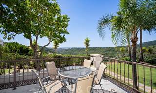 Luxury villa in a classical Mediterranean style for sale with sea views in Benahavis - Marbella 41972 