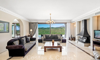 Luxury villa in a classical Mediterranean style for sale with sea views in Benahavis - Marbella 41980 