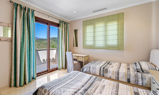 Luxury villa in a classical Mediterranean style for sale with sea views in Benahavis - Marbella 41998 