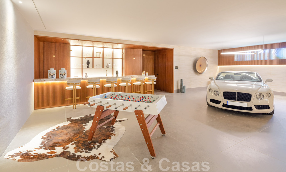Contemporary, modern luxury villa for sale in resort style with panoramic sea views in Cascada de Camojan in Marbella 42405
