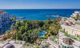 Renovated apartment for sale, with sea views, beachfront next to the Marina of Puerto Banus, Marbella 42079 