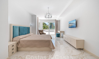 Renovated apartment for sale, with sea views, beachfront next to the Marina of Puerto Banus, Marbella 42239 