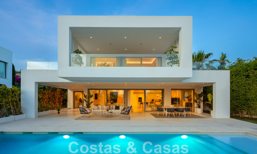 Design villa for sale in an exclusive urbanisation of Nueva Andalucia - Marbella 42137