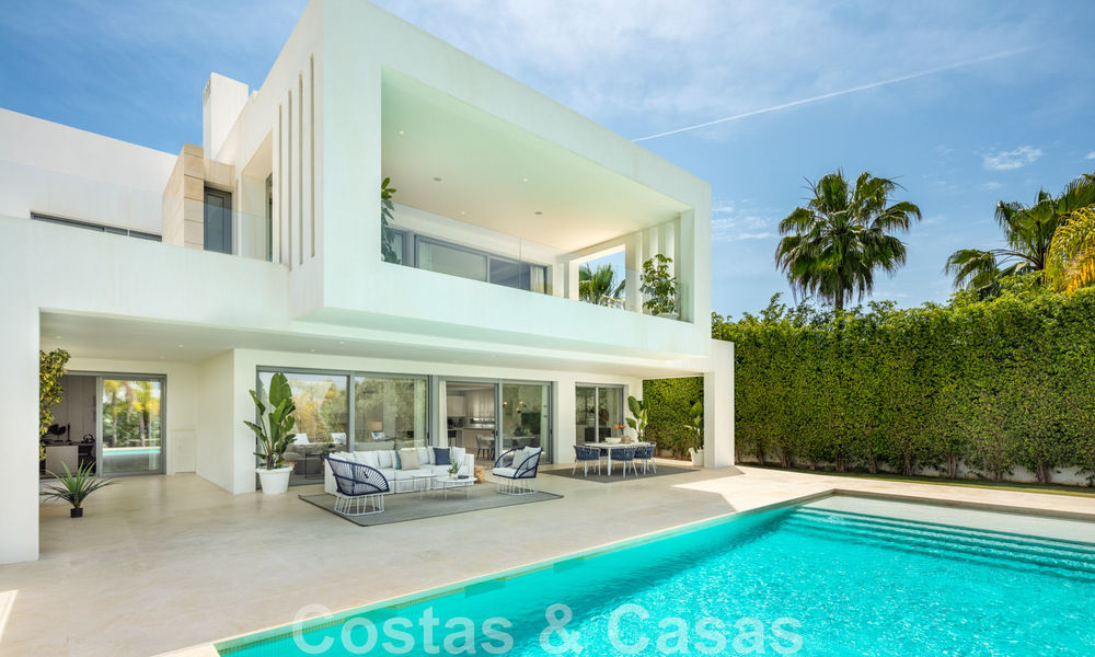 Design villa for sale in an exclusive urbanisation of Nueva Andalucia - Marbella 42165
