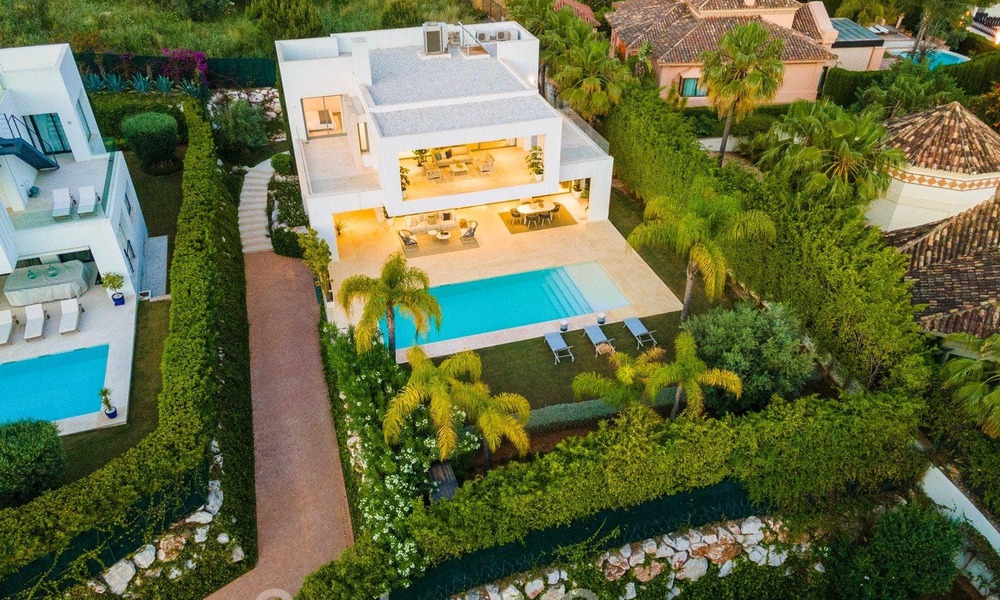 Design villa for sale in an exclusive urbanisation of Nueva Andalucia - Marbella 42168