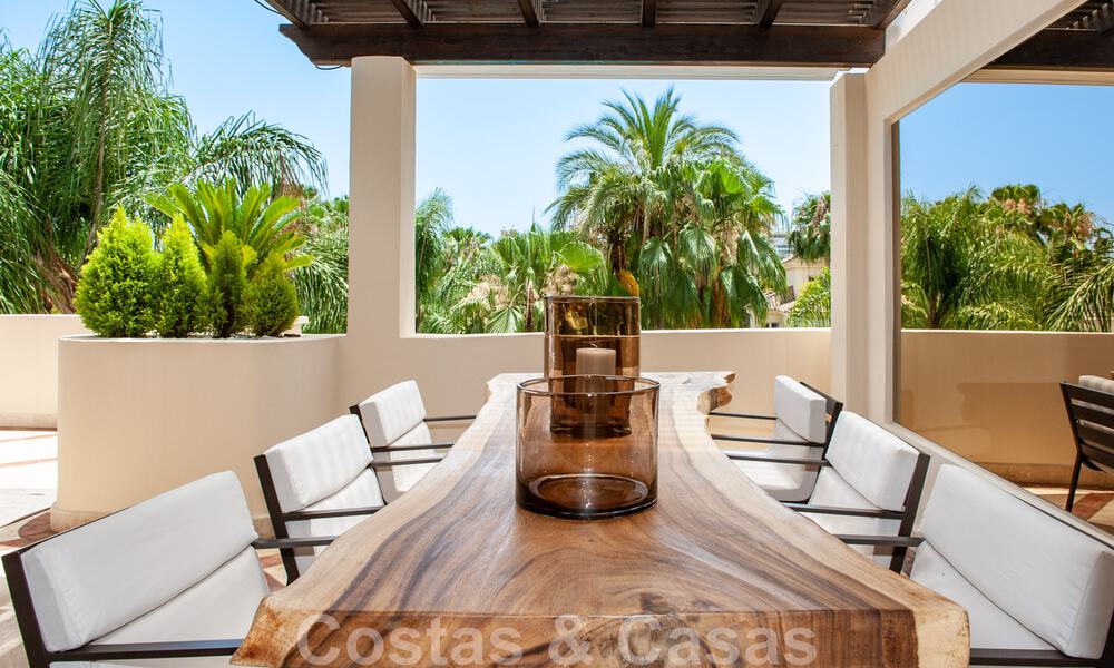Luxury penthouse for sale in a beautiful frontline golf resort in Nueva Andalucia, Marbella 42192