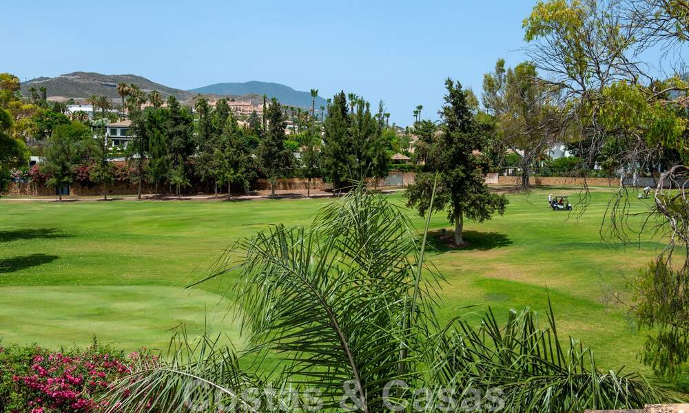 Luxury penthouse for sale in a beautiful frontline golf resort in Nueva Andalucia, Marbella 42197