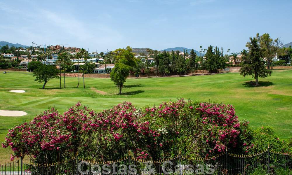 Luxury penthouse for sale in a beautiful frontline golf resort in Nueva Andalucia, Marbella 42199